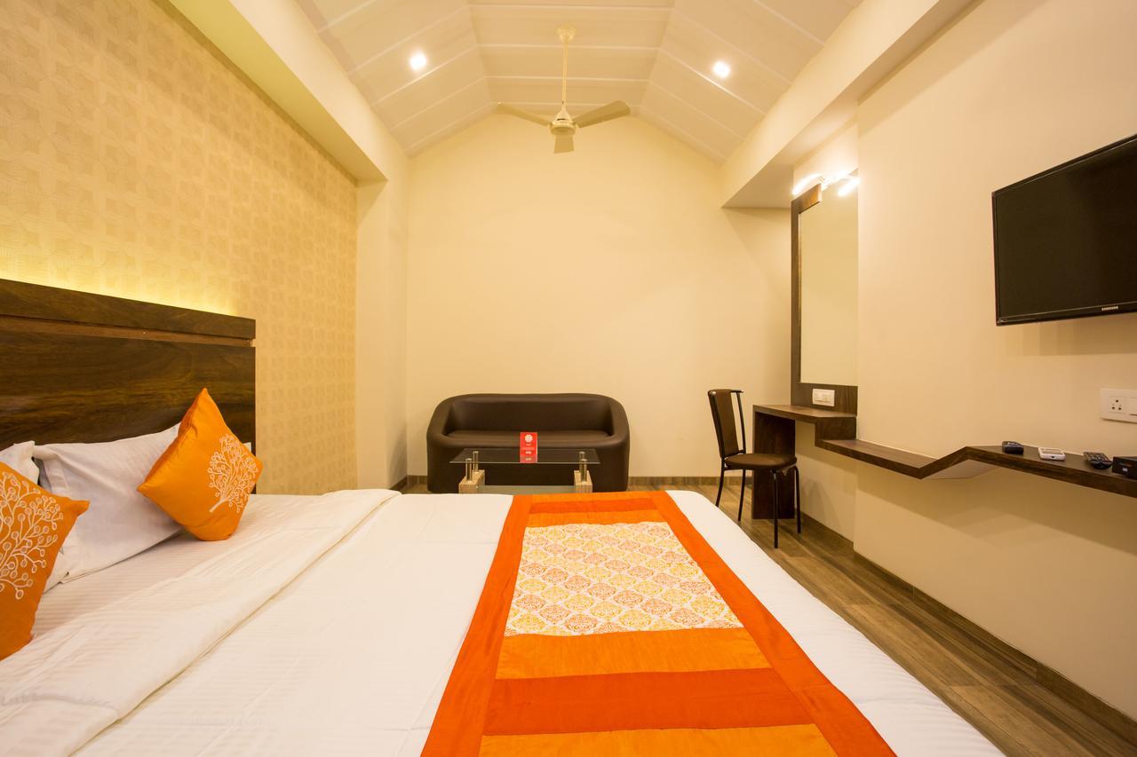 Oyo 7156 Hill View Residency Hotel Navi Mumbai Buitenkant foto