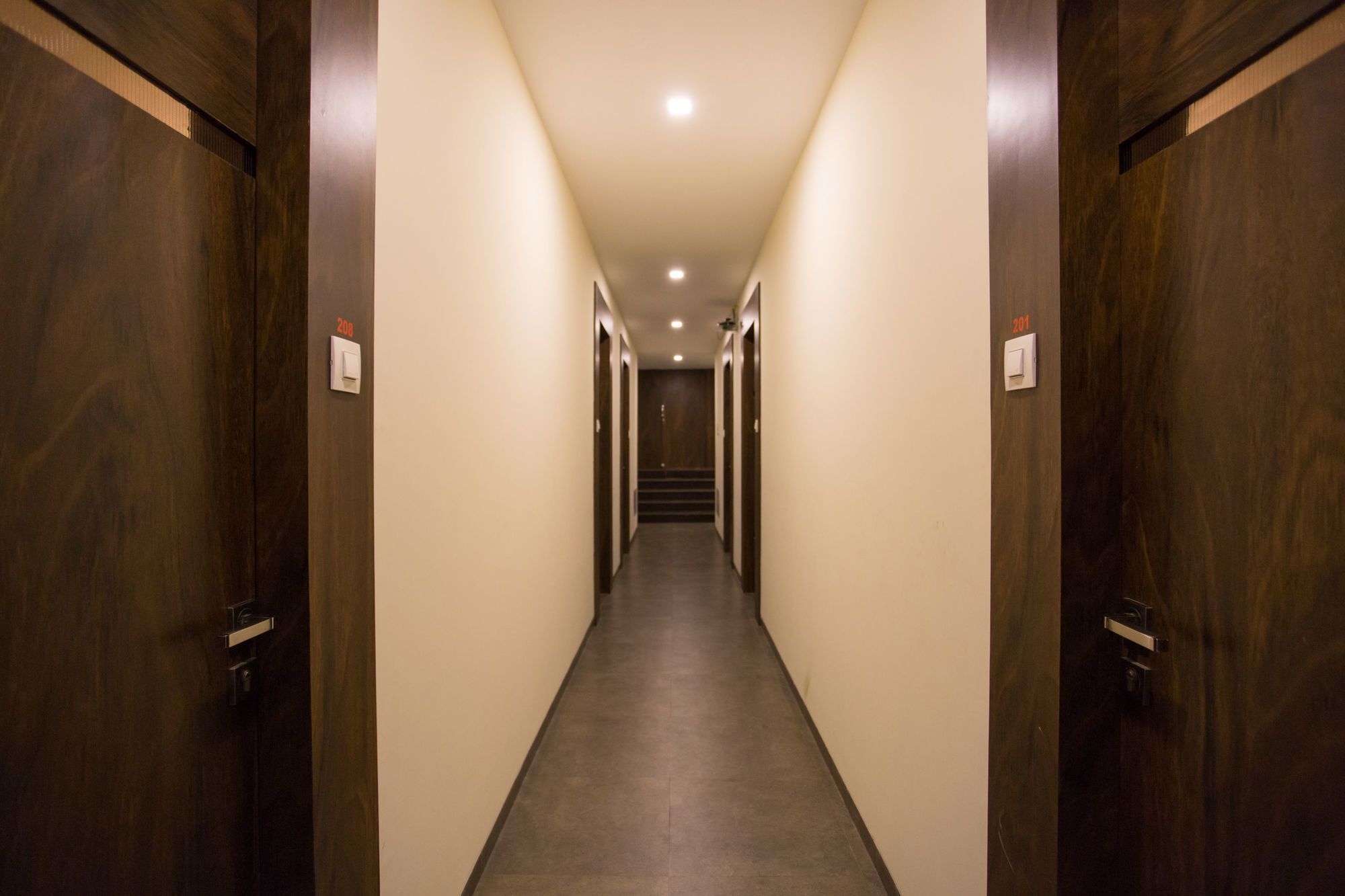 Oyo 7156 Hill View Residency Hotel Navi Mumbai Buitenkant foto