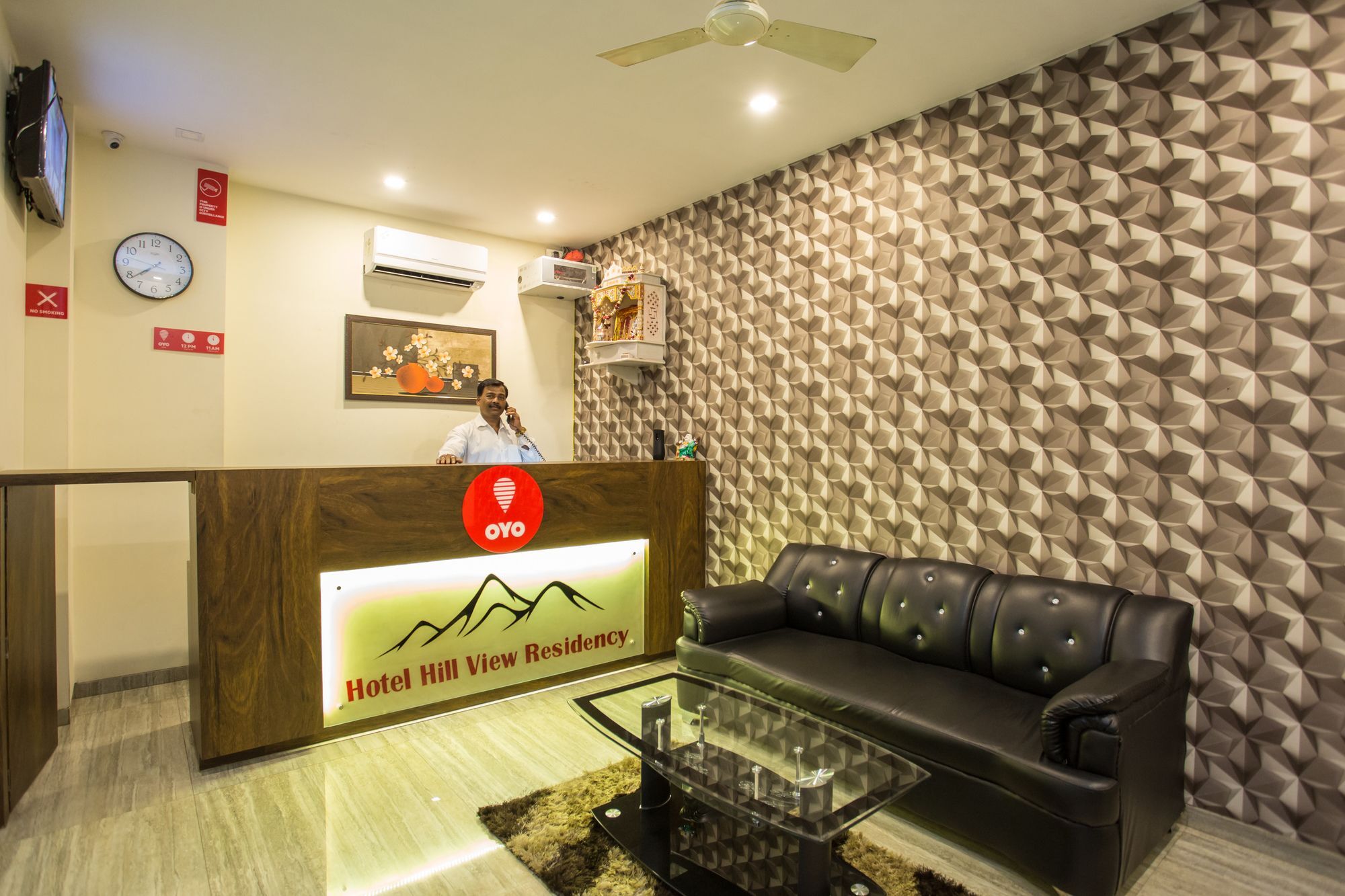 Oyo 7156 Hill View Residency Hotel Navi Mumbai Buitenkant foto